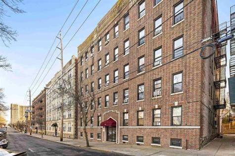 321 79th Street North Bergen NJ 07047