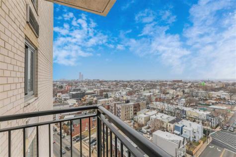 100 Manhattan Avenue Union City NJ 07087