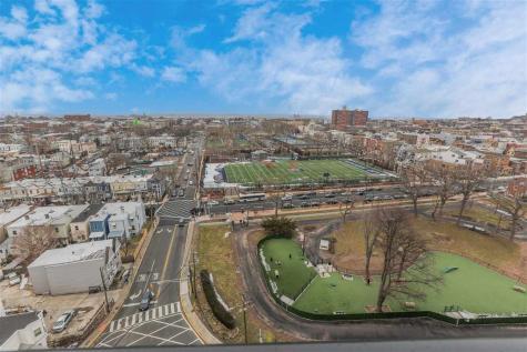100 Manhattan Avenue Union City NJ 07087