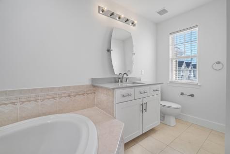 11 Bayside Drive Bayonne NJ 07002