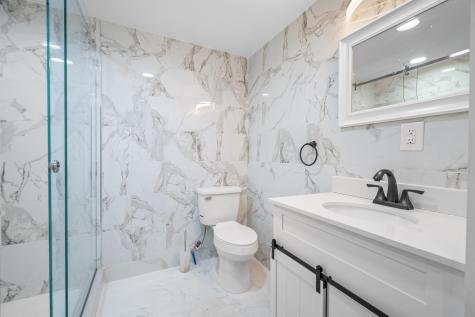 11 Bayside Drive Bayonne NJ 07002