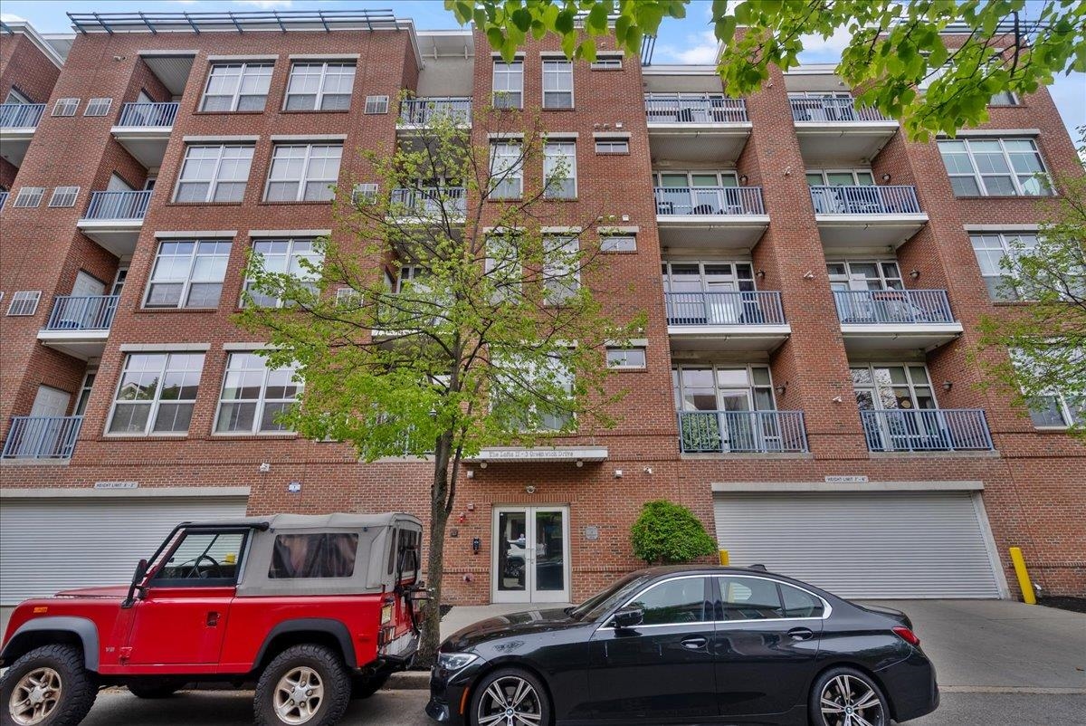3 Greenwich Drive Jersey City NJ 07305