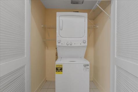 3 Greenwich Drive Jersey City NJ 07305