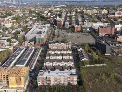 3 Greenwich Drive Jersey City NJ 07305