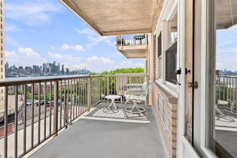 6010 Boulevard East West New York NJ 07093