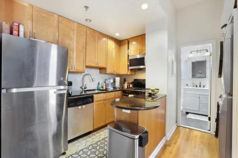319 Barrows Avenue Jersey City NJ 07302