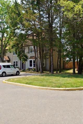 8 Colonial Court Jackson Township NJ 08527
