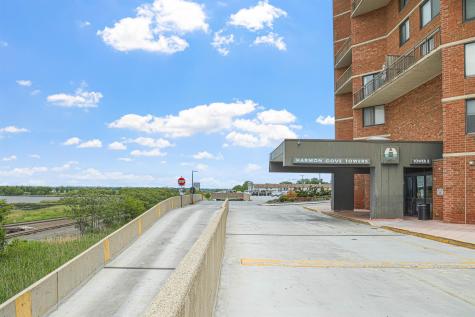 426 Harmon Cove Tower Secaucus NJ 07094
