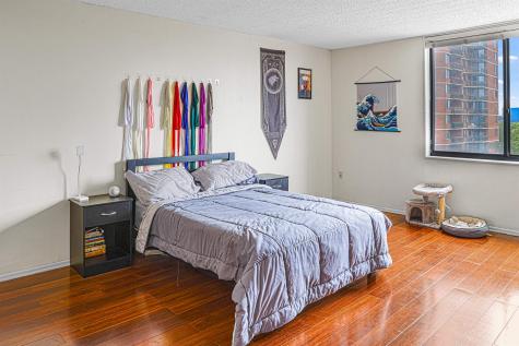 426 Harmon Cove Tower Secaucus NJ 07094