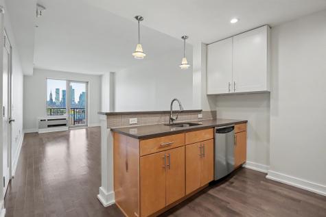 3312 Hudson Avenue Union City NJ 07087
