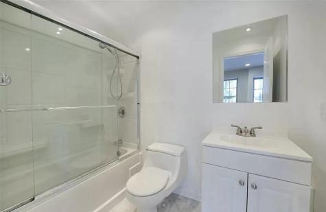 43 Locust Street Jersey City NJ 07305