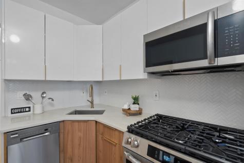 110 Maple Street Weehawken NJ 07086