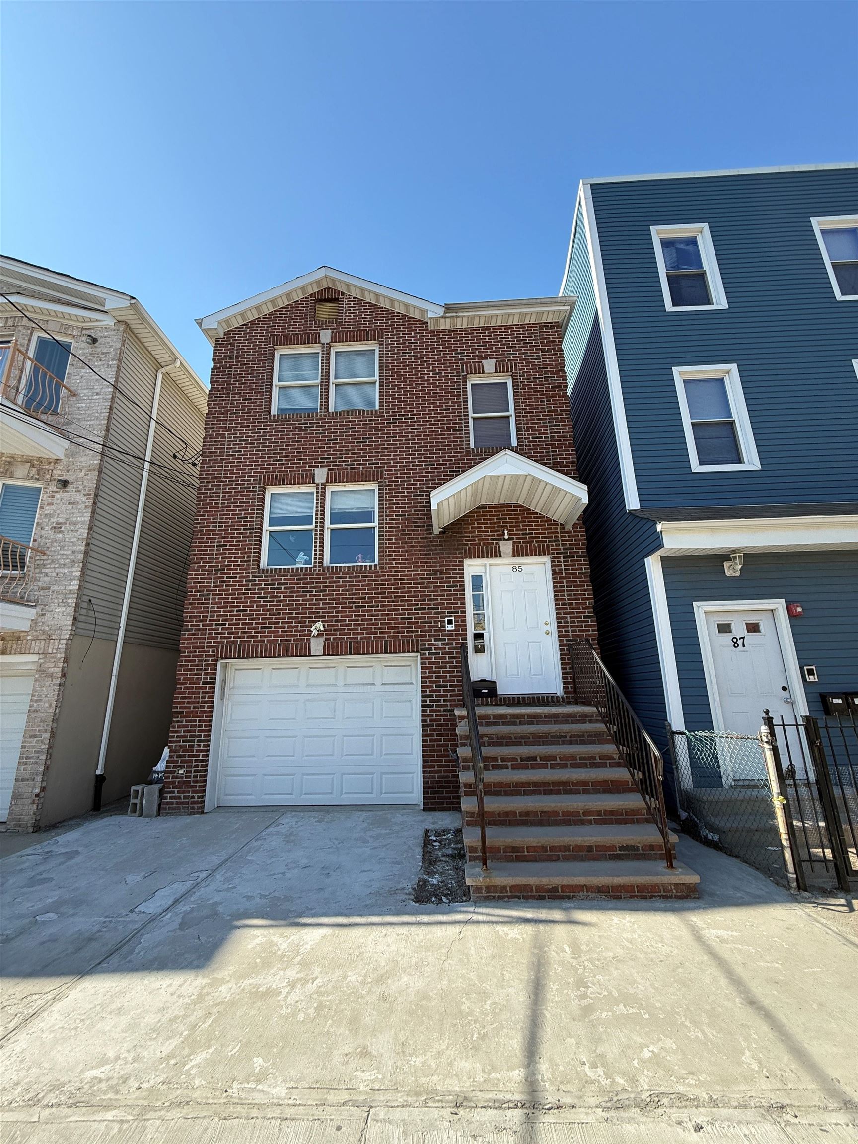 85 Oakland Avenue Jersey City NJ 07306