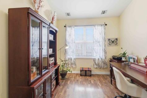 22 Barrister Court Clifton NJ 07013