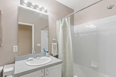 22 Barrister Court Clifton NJ 07013
