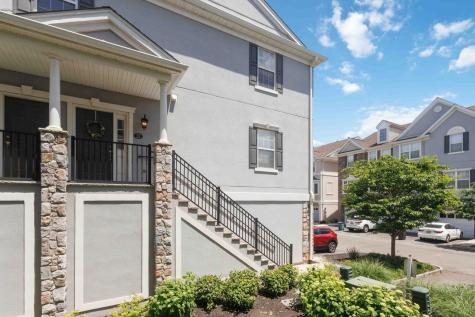 22 Barrister Court Clifton NJ 07013