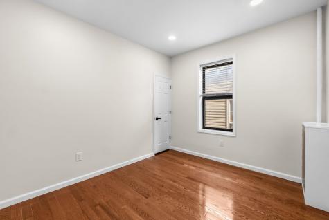 81 Romaine Avenue Jersey City NJ 07306