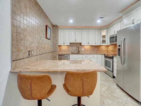 208 Shearwater Court West Jersey City NJ 07305