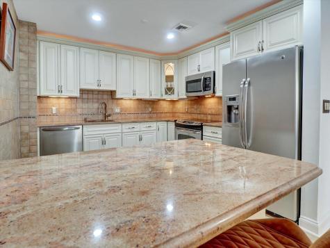 208 Shearwater Court West Jersey City NJ 07305