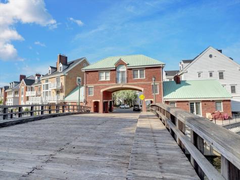 208 Shearwater Court West Jersey City NJ 07305