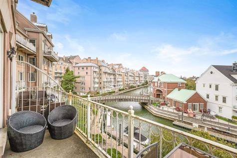 110 Shearwater Court East Jersey City NJ 07305