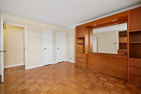 6515 Boulevard East West New York NJ 07093