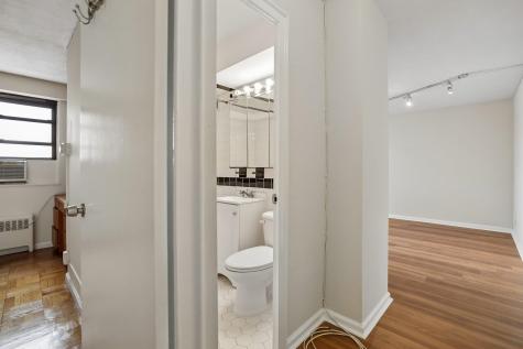 6515 Boulevard East West New York NJ 07093