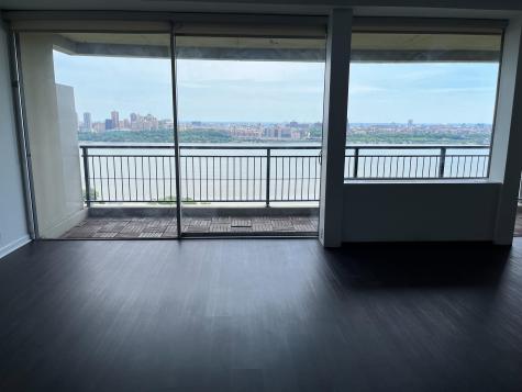 4 Horizon Road Fort Lee NJ 07024