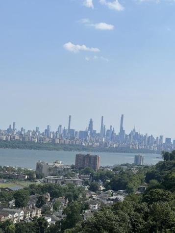 4 Horizon Road Fort Lee NJ 07024