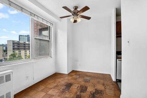 10 Huron Avenue Jersey City NJ 07306