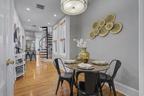 287 8th Street Jersey City NJ 07302-1945