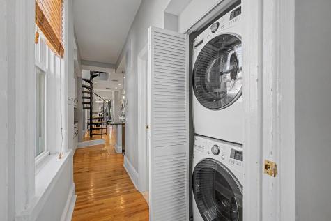 287 8th Street Jersey City NJ 07302-1945