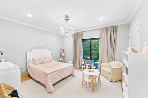 606 Undercliff Avenue Edgewater NJ 07020