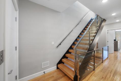 606 Undercliff Avenue Edgewater NJ 07020