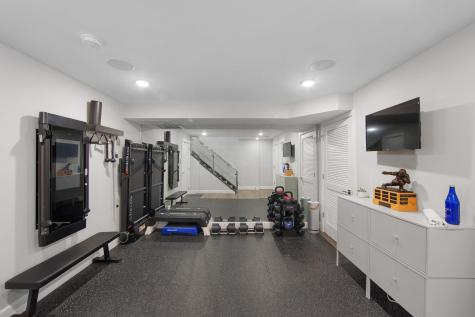 606 Undercliff Avenue Edgewater NJ 07020