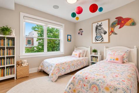 209 Hackensack Plank Road Weehawken NJ 07086