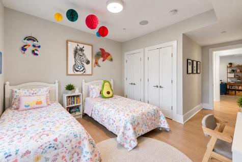 209 Hackensack Plank Road Weehawken NJ 07086