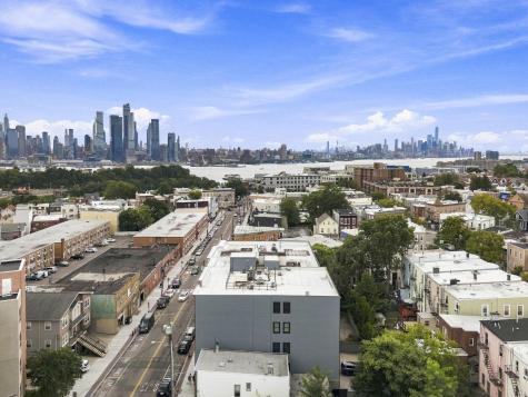 209 Hackensack Plank Road Weehawken NJ 07086