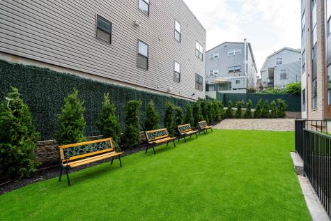 649 38th Street Union City NJ 07087