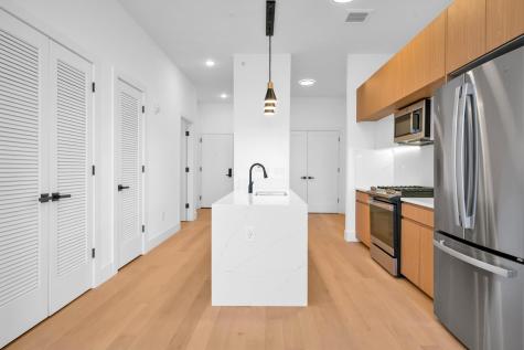 649 38th Street Union City NJ 07087