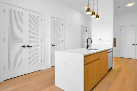 649 38th Street Union City NJ 07087