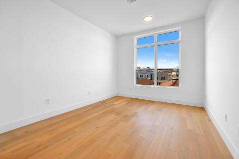649 38th Street Union City NJ 07087