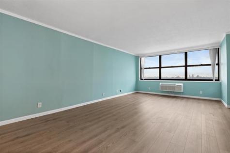 7004 Boulevard East Guttenberg NJ 07093