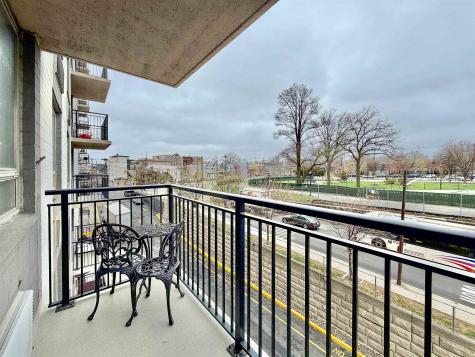 100 Manhattan Avenue Union City NJ 07087