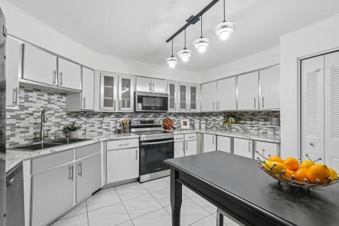 530 Harmon Cove Tower Secaucus NJ 07094