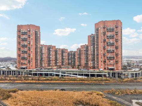 530 Harmon Cove Tower Secaucus NJ 07094