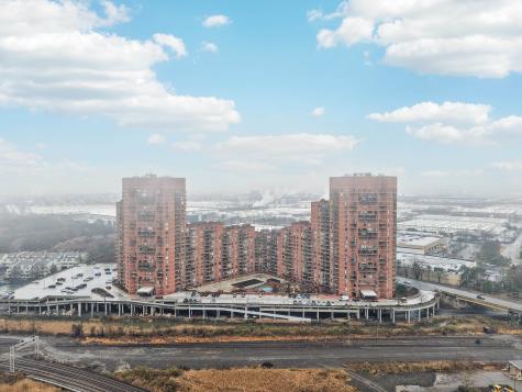 530 Harmon Cove Tower Secaucus NJ 07094