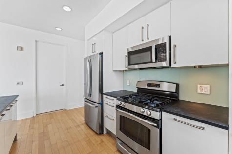 4 Beacon Way Jersey City NJ 07304