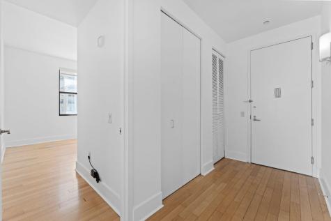 4 Beacon Way Jersey City NJ 07304
