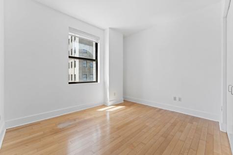 4 Beacon Way Jersey City NJ 07304